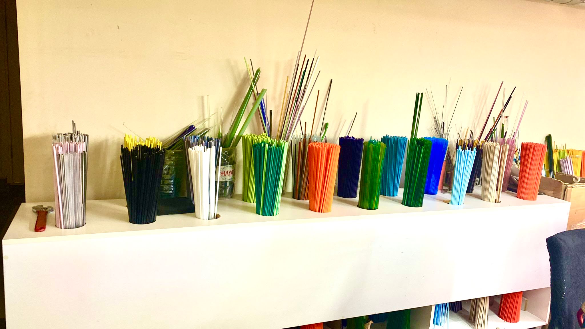 ürünlerimizi yaptığımız cam çubuklar biblo hammaddesi